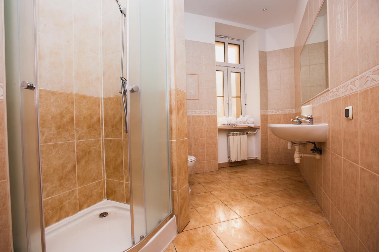 Hotel Erasmus Dorm Varšava Exteriér fotografie
